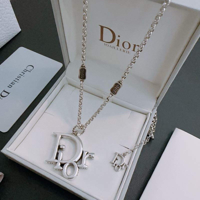 Christian Dior Necklaces